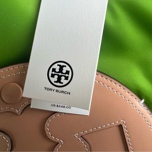 A brand new Tory Burch purse